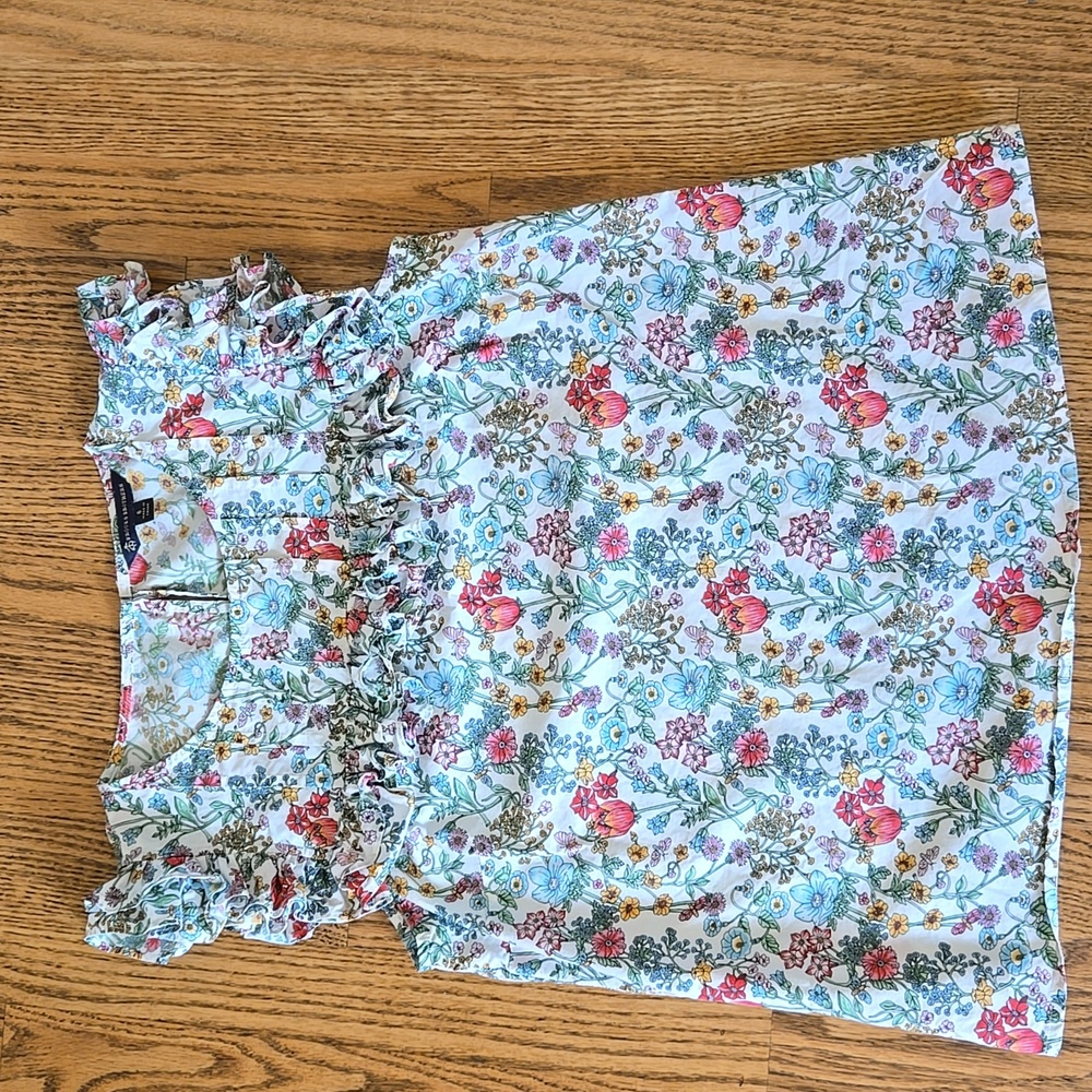 Brooks Brothers Sleeveless Floral Ruffle Top, size 6